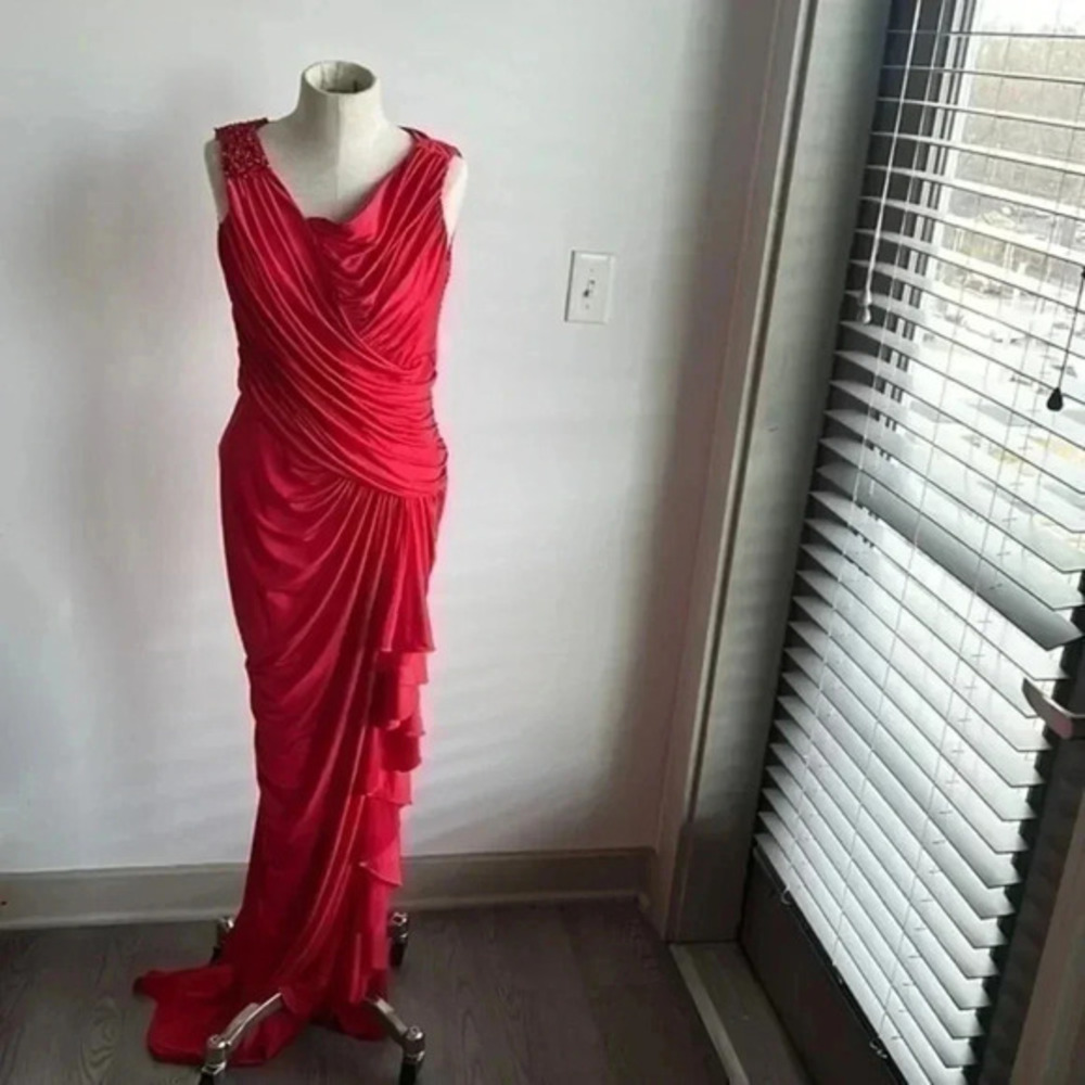 TADASHI SHOJI red gown/ formal dress size small